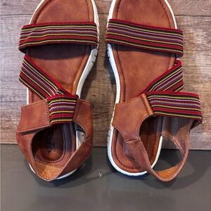 Eurosoft Women's Tan Sandals